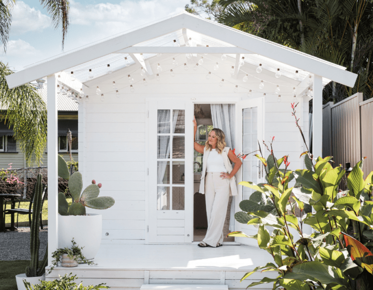She's Making Waves - Lisa And Her Cabana Cabin Hair Salon!